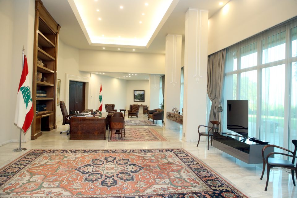 صور مكتب الرئيس